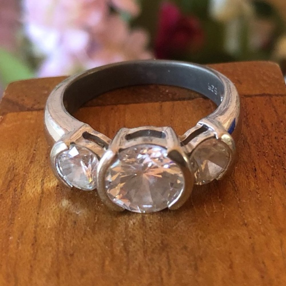 Silpada Hostess Only Exclusive Sterling CZ Ring